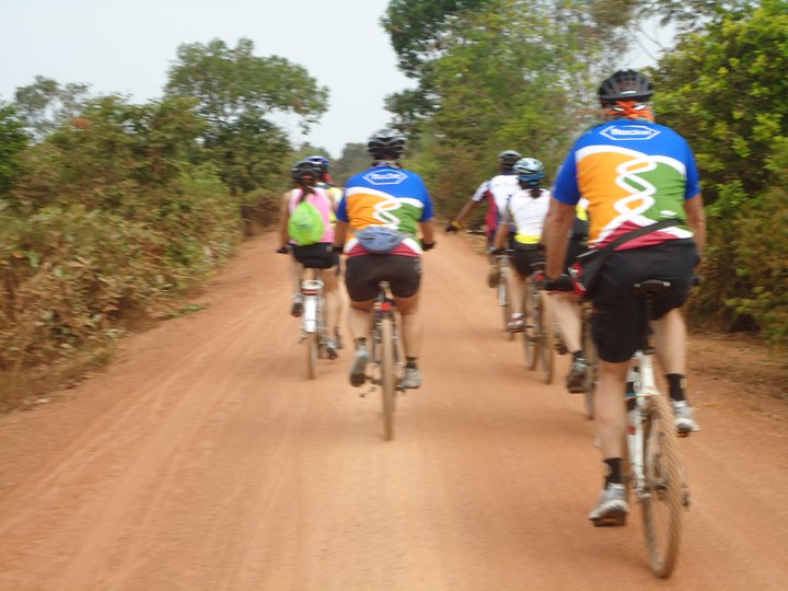 charity_cycling_cambodia